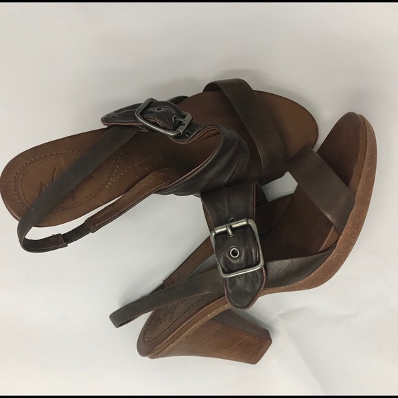 Naya Leather Sling Backs - Picture 2 of 9